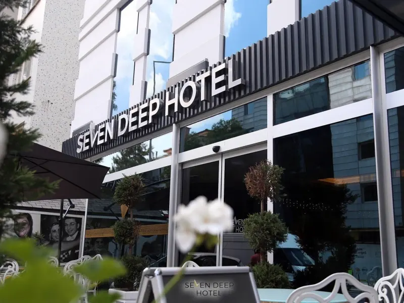 Seven Deep Hotel — fotoğraf